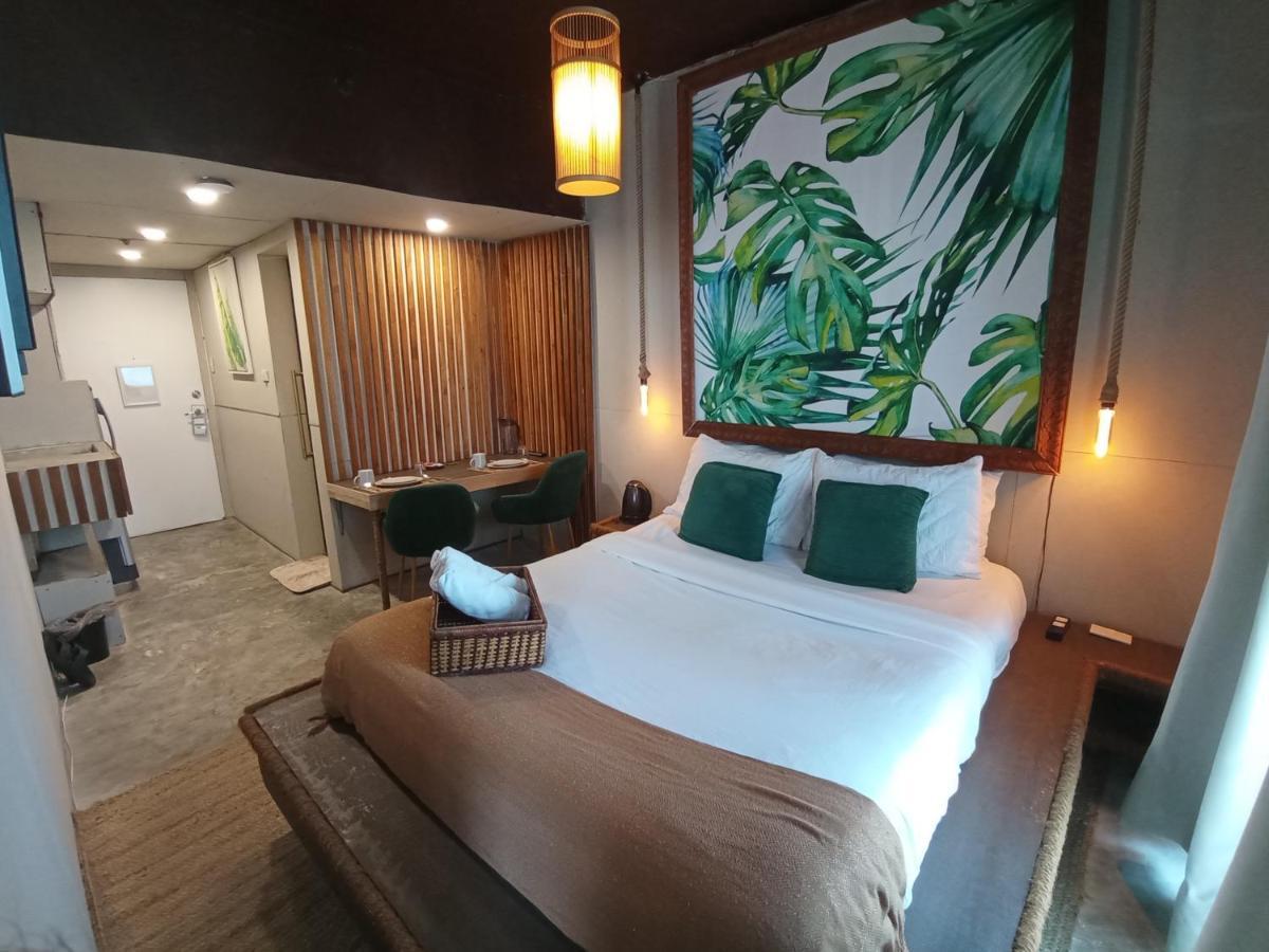 The Staycation - Serviced Rooms Manila Exterior foto